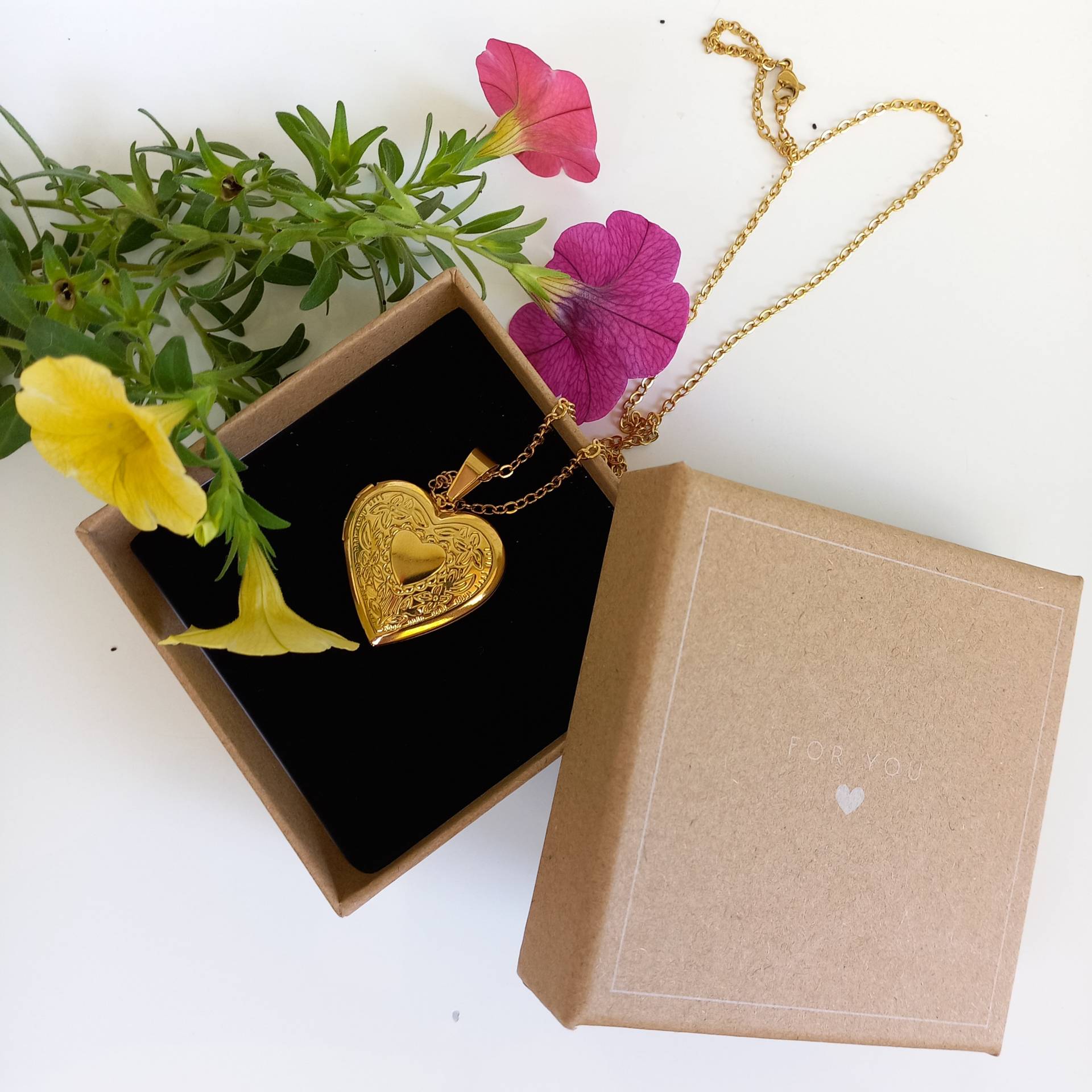 Herz Medaillon Gold - Halskette, Kette, Medaillon, Herz, Gold, Florale Gravur Zum Befüllen Mit Foto, Haaren, Milchzahn, Andenken von WiesbadenArt