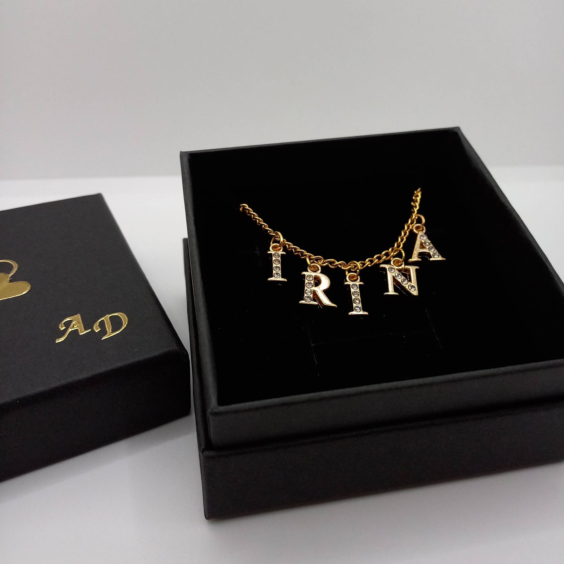 Initiale Halskette 18K Gf, Feine Goldene Buchstaben Halskette, Personalisierte Initialen Kette, Monogramm Namenskette von WiesbadenArt