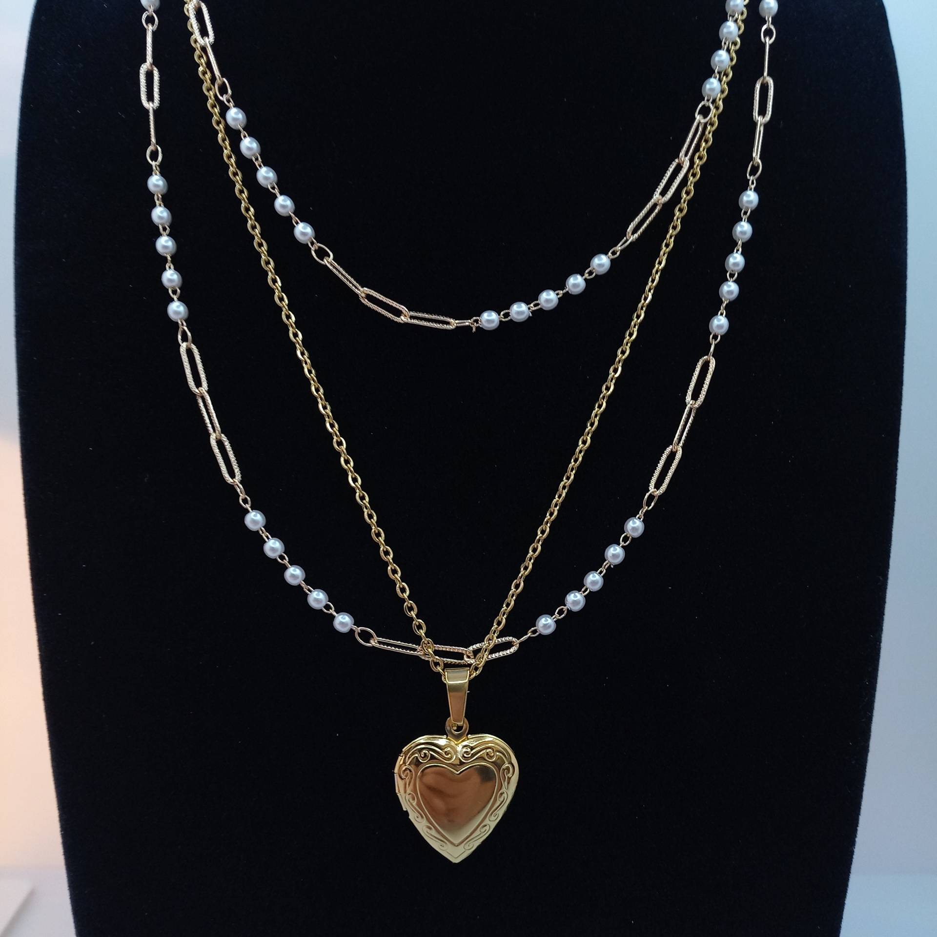 Mehrreihige Halskette, Dreireihige Kette, Mit Herz Medaillon Anhänger Zum Öffnen, Layer Ketten Individuell Personalisiert von WiesbadenArt