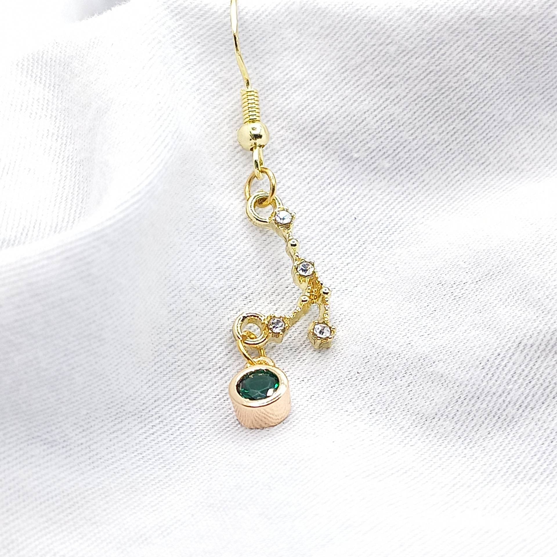 Ohrhänger 925 Silber Mit Strass Geburtsstein, Fantasy Zirkonia Design Ohrring Monatsstein Personalisiert, Drei Verschiedene Styles von WiesbadenArt