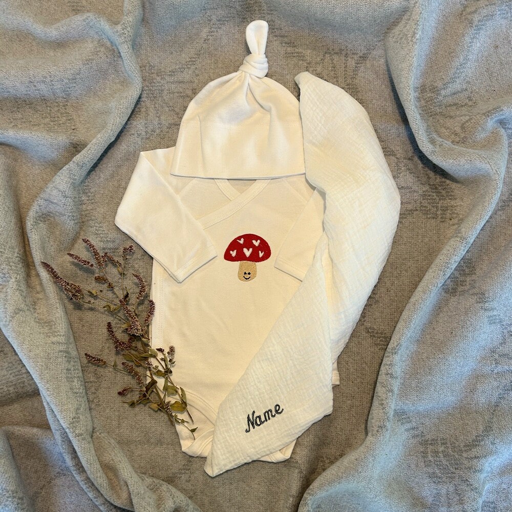 Geschenk Zur Geburt Glückspilz Geschenk Zur Geburt Glückspilz von WiesenbuntDE