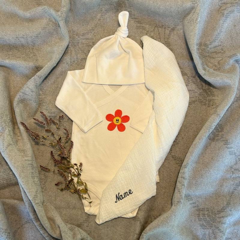 Personalisiertes Geschenk Neugeborenes Blütenzauber Personalisiertes Geschenk Neugeborenes Blütenzauber von WiesenbuntDE