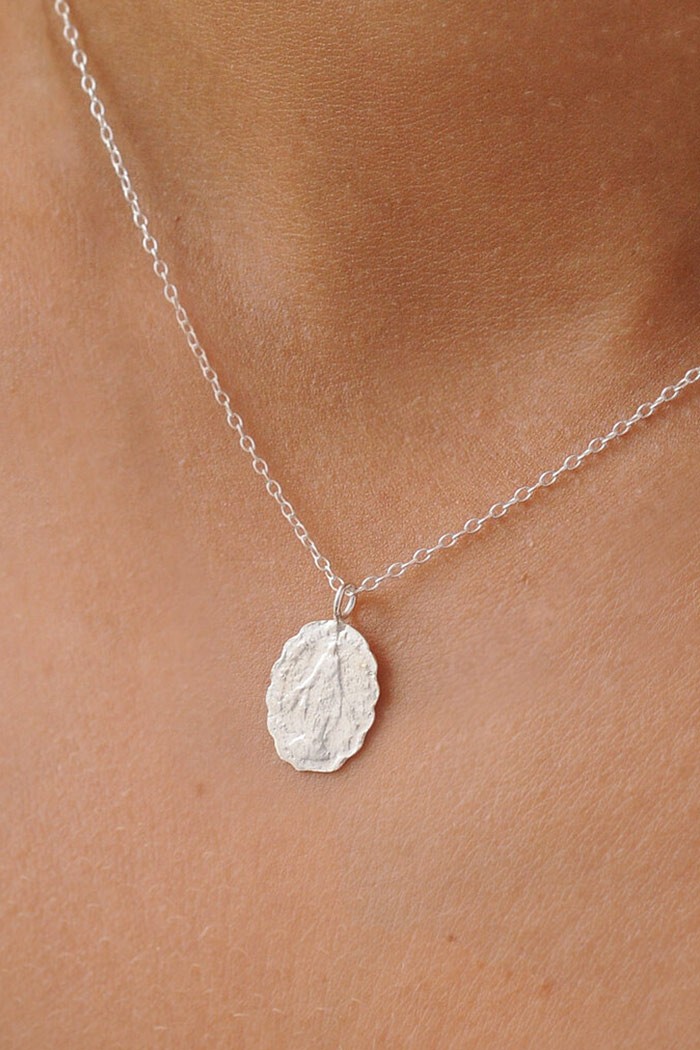 Wild Fawn Scalloped Pendant Kette Silber von Wild Fawn