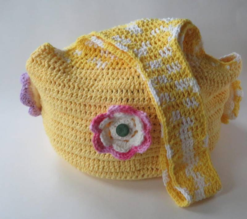 Gehäkelte Hellgelbe Hobo-Tasche Mit Blumen, Langer Riemen, Handgemachte Handtasche, Baumwolltasche, Auf Bestellung Gefertigt von WildBeanSprouts