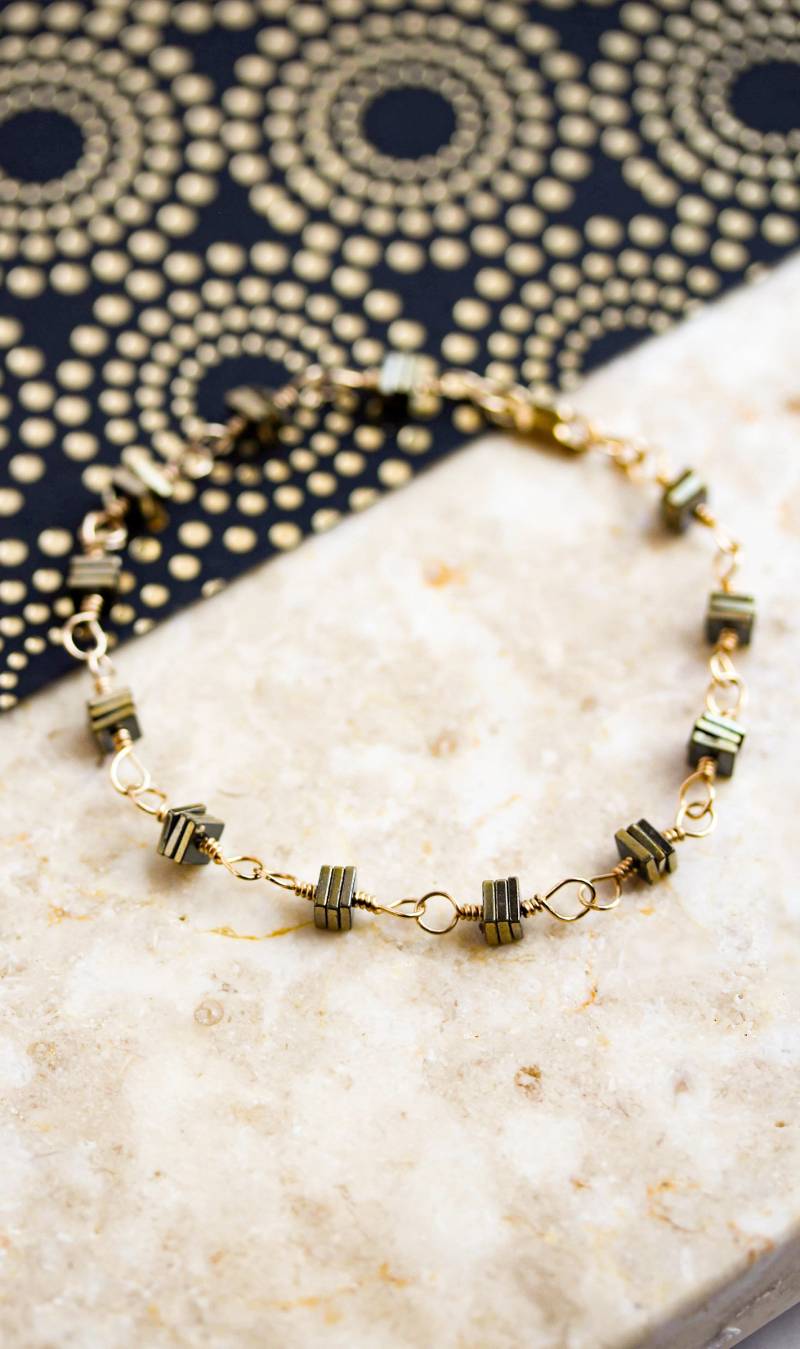 Luster Hämatit Perlen Und 14K Gold Filled Wire Armband, 14K Geschenk Für Sie, Rosenkranz Stil Kettenarmband, Weihnachtsgeschenk von WildCollections