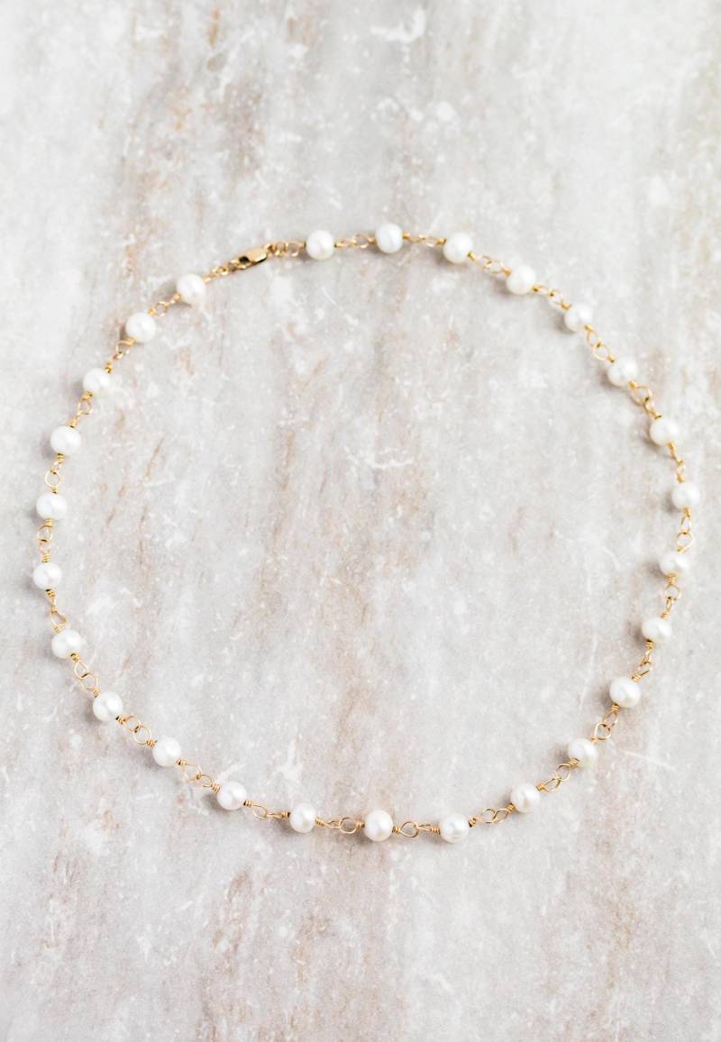 Runde Süßwasserperlen Und 14K Gold Filled Draht-Halskette, Perlen-Rosenkranz-stil Kettenhalskette, Brautjungfer Geschenk, Hochzeitshalskette von WildCollections