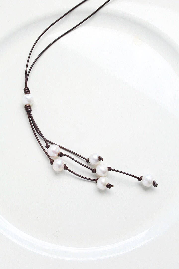 Süßwasserperlen Und Echtes Leder Lariat Halskette, Perlen Boho Schmuck, Geschenk Für Sie, Echte Perle Süßwasserperlen Und Echtes Leder Lariat Halskette, Perlen Boho Schmuck, Geschenk Für Sie, Echte Perle von WildCollections