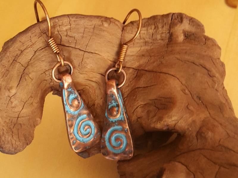 Kleine Ohrringe, Spiralmotiv, Kelten, Wikinger, Nordic, Kupferfarbe von WildFilz