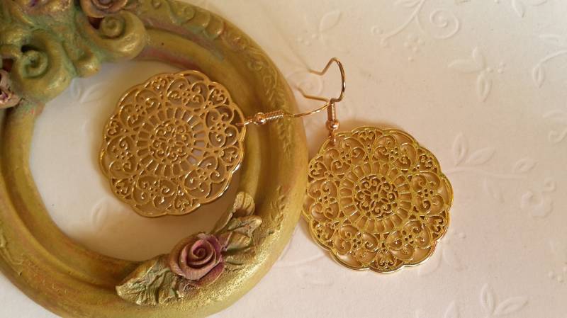 Ohrringe Mit Mandala Goldfarben Edelstahlhaken von WildFilz