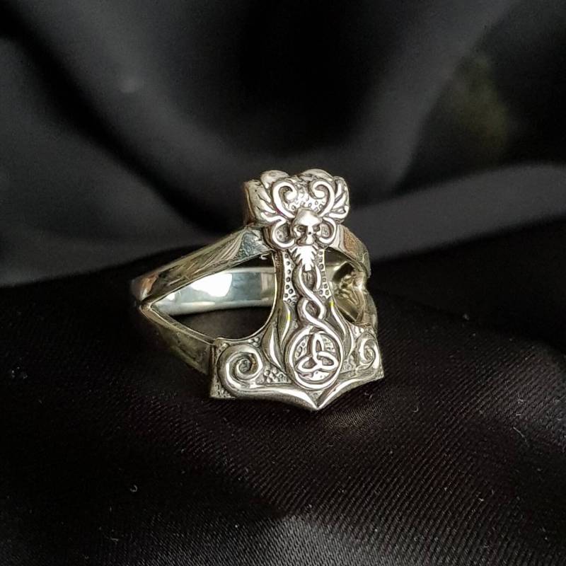 Wikinger Ring Sterling Silber 925 Thors Hammer Mit Dreifaltigkeit Knoten, Silberring Schmuck, Mjolnir Ring Wikinger Ring Sterling Silber 925 Thors Hammer Mit Dreifaltigkeit Knoten, Silberring Schmuck, Mjolnir Ring von WildHerbsMagic