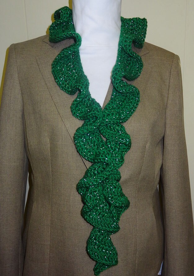 Damen Gestricken Rüschen Schal - Urlaub Winter von WildHoneysuckle