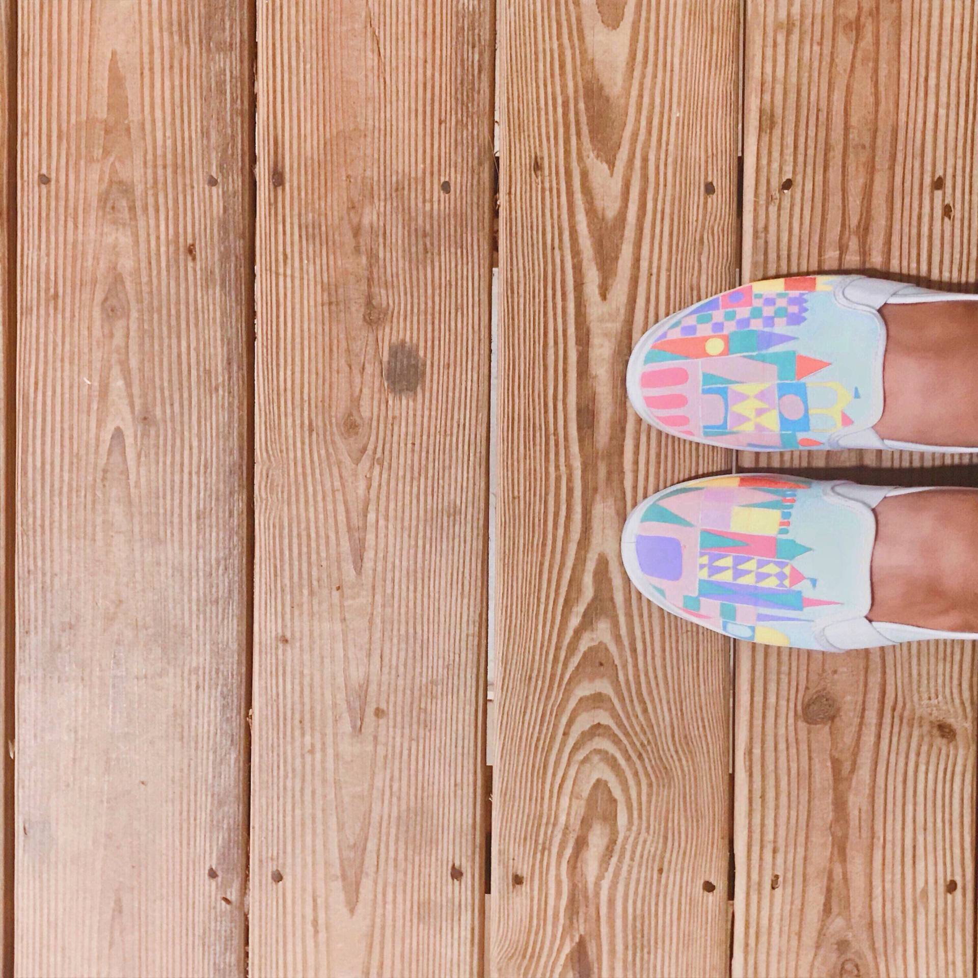 Small World Schuhe, Handbemalte Vans Small World Schuhe, Handbemalte Vans von WildIrisCrafts