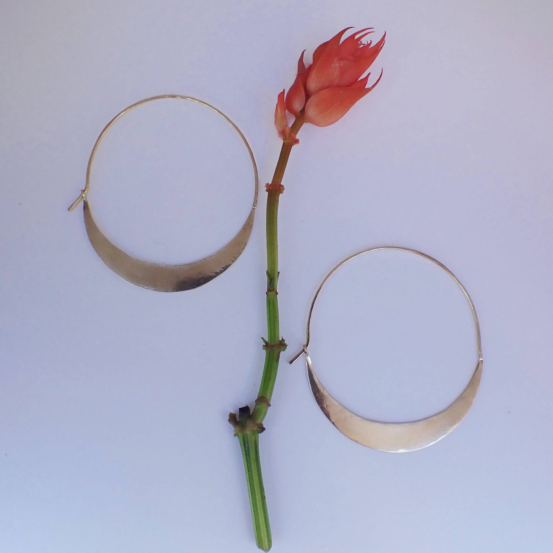 Crescent Moon Creolen. Messing + Goldfüllung. Handgefertigt Crescent Moon Creolen. Messing + Goldfüllung. Handgefertigt von WildKindJewelry
