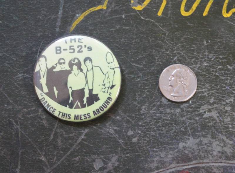 B52's 2.25"Button Schlüsselbund Magnet Pin Badge Button Dance This Mess Around B52S 1970Er 1980Er Rock & Roll Disco Geschenk von WildPaisleyButtonCo