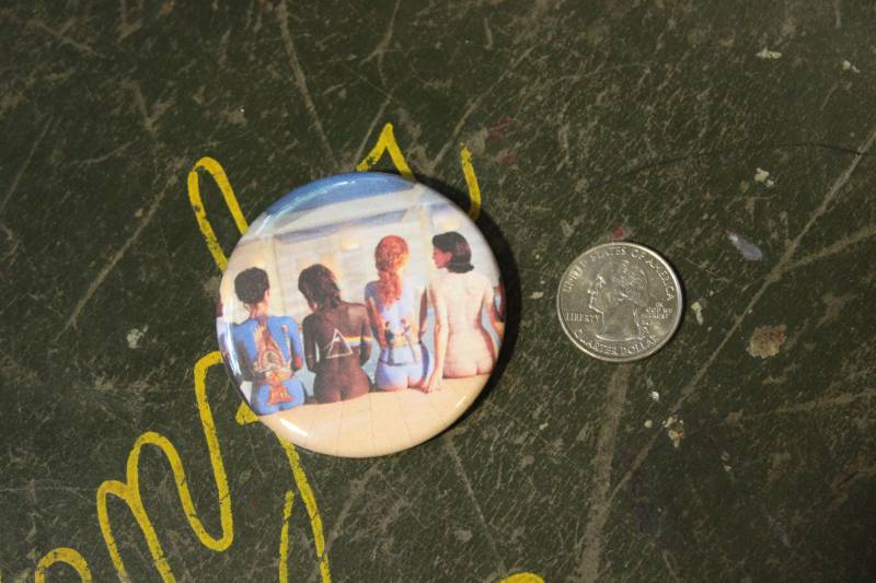Pink Floyd 2.25"Button Schlüsselanhänger Magnet Pin Badge Vintage Repro Albums Rock & Roll 1970Er Musik Dark Side Moon Wish You Were Here Animals von WildPaisleyButtonCo