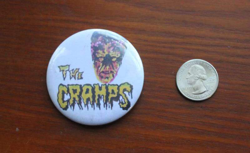 The Cramps 2.25"Button Schlüsselanhänger Lux Interior Goth Gothic Punk Rock & Roll Musik 1980Er 1990Er Jahre Magnet Pin Badge Vintage Großes Geschenk von WildPaisleyButtonCo