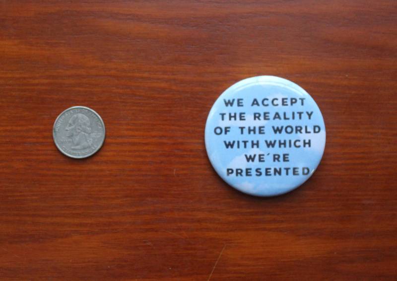 Truman Show Zitat 2, 25 "Button Schlüsselanhänger Magnet Pin Abzeichen Jim Carrey Wir Akzeptieren Die Realität Weltfilmknopf Filmende Des von WildPaisleyButtonCo