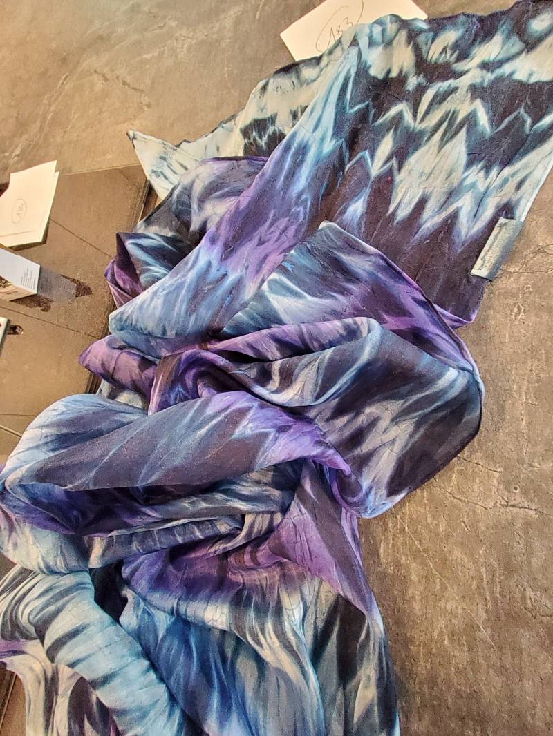 Seidenschal ... Schal Blau Lila 183 von WildPawsAdventures