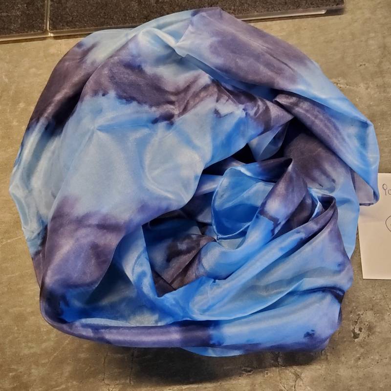 Seidentuch ... Blaue Vierecke 90x90cm 140 von WildPawsAdventures