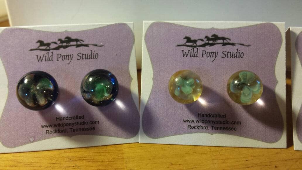 Lamp Work Glasimplosion Buttons Post Ohrringe in Jeder Farbe Gemacht Lamp Work Glasimplosion Buttons Post Ohrringe in Jeder Farbe Gemacht von WildPonyStudio