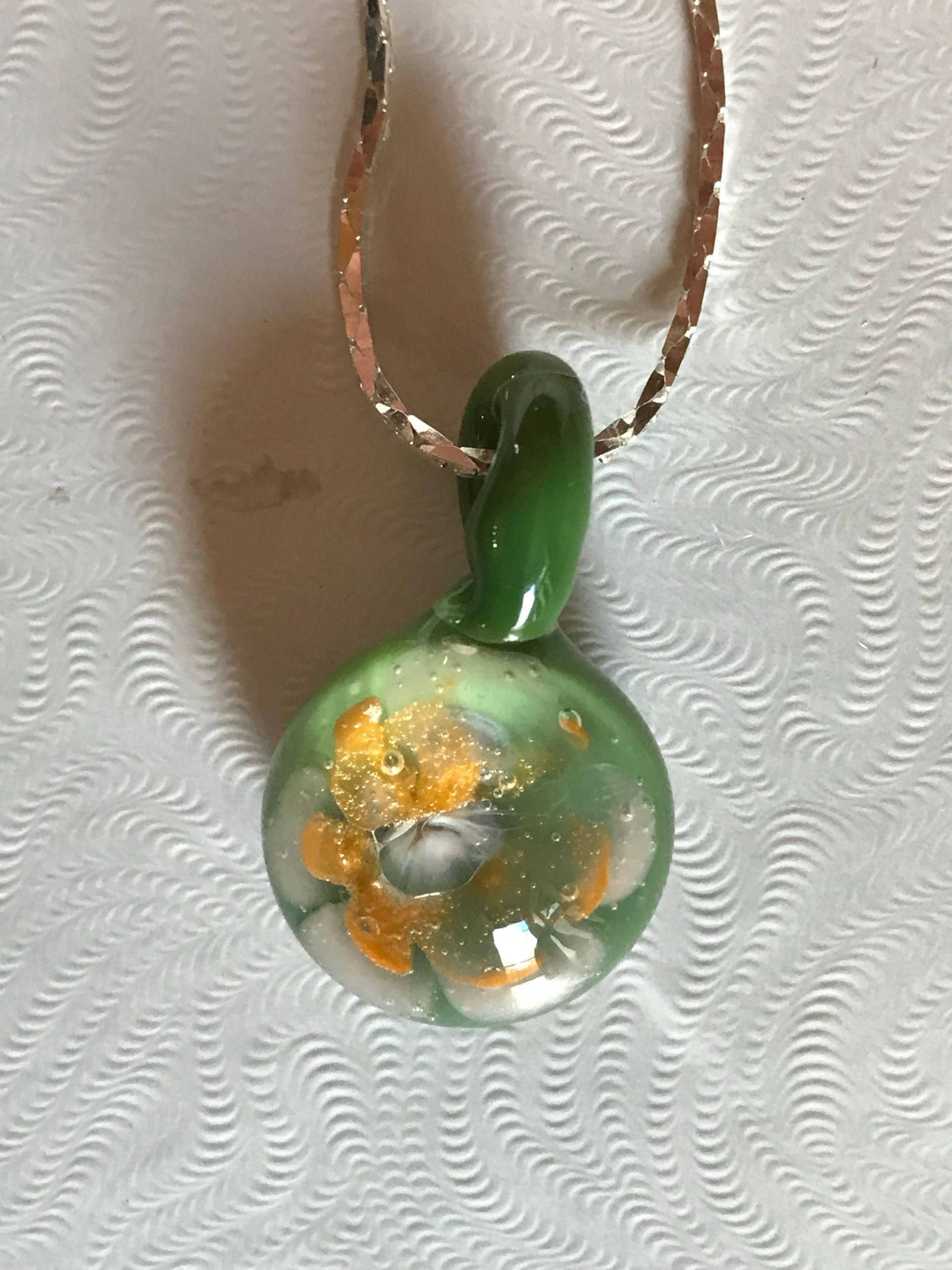 Mini Glass Implosion Anhänger Made To Order Jede Farbe Bestellen Mini Glass Implosion Anhänger Made To Order Jede Farbe Bestellen von WildPonyStudio