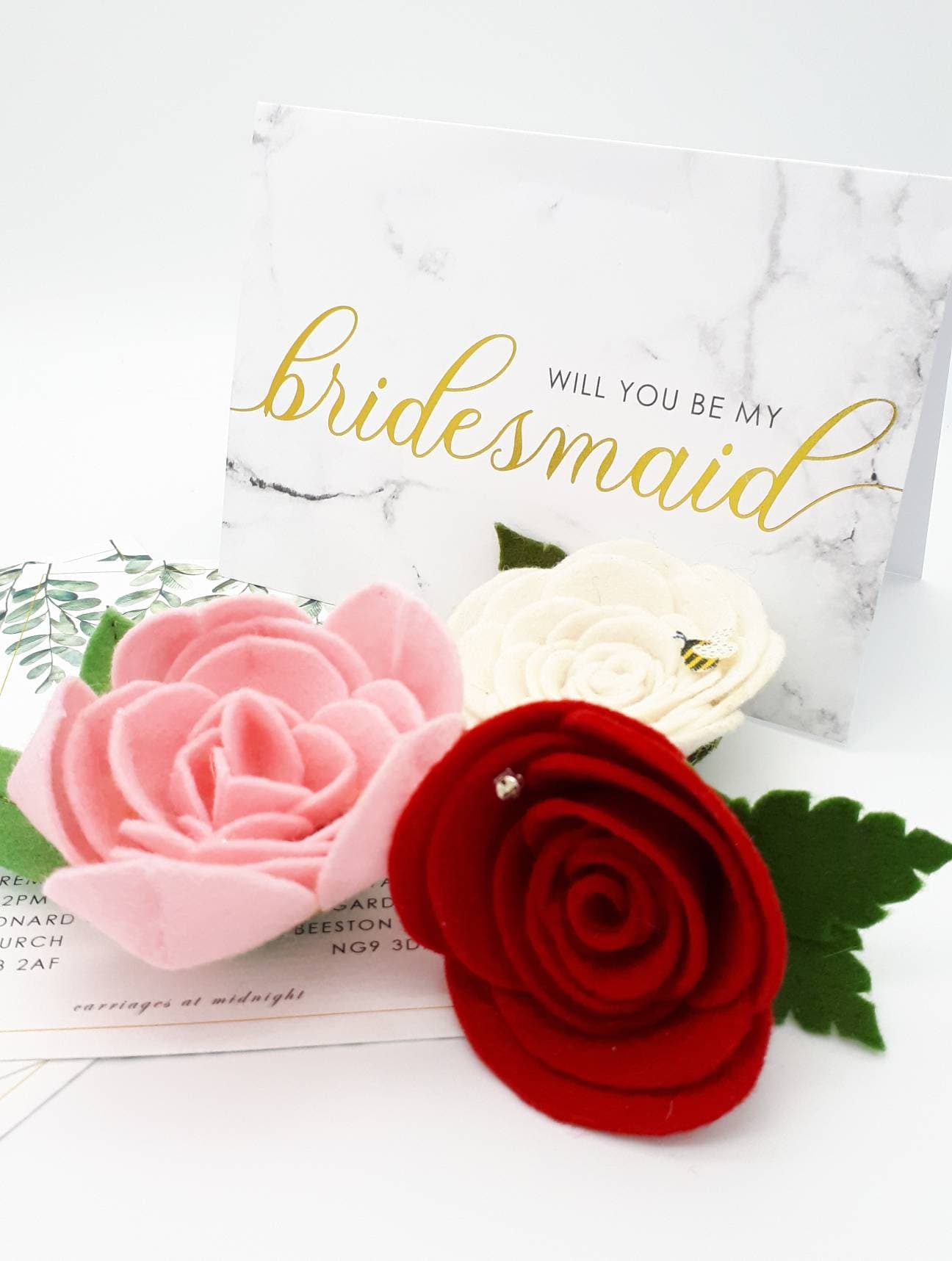 Handgemachte Filzblumen Broschen, Perfekt Für Muttertag, Ostern, Hochzeitsbegünstigungen Oder Knopflöcher Handgemachte Filzblumen Broschen, Perfekt Für Muttertag, Ostern, Hochzeitsbegünstigungen Oder Knopflöcher von WildRoseAndMe