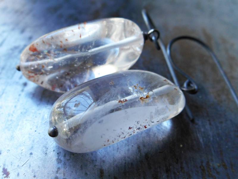 Lepidochrosit Ohrringe, Roter Einschluss, in Quarz, Natürliche Kristallohrringe, Sterling Silber 925, Blutquarz, Klarer Stein von WildStone