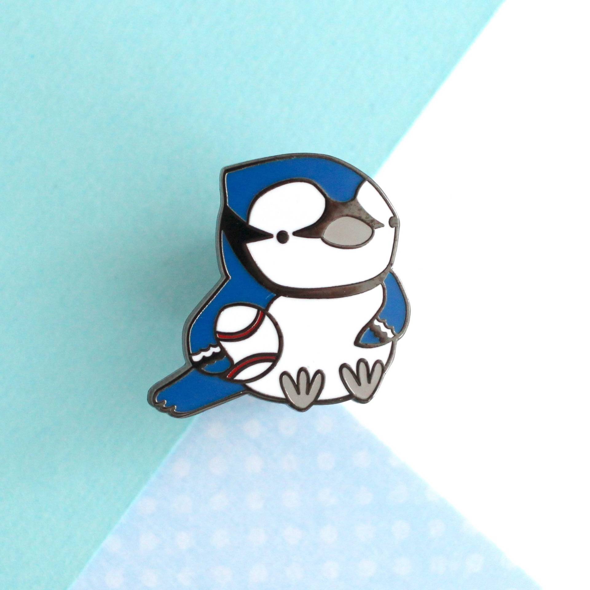 Blauhäher Emaille Pin. Toronto Vögel. Hard Enamel Baseball Geschenk. Nettes Vogel Hutnadel. Rucksack Pin Blauhäher Emaille Pin. Toronto Vögel. Hard Enamel Baseball Geschenk. Nettes Vogel Hutnadel. Rucksack Pin von WildWhimsyWoolies