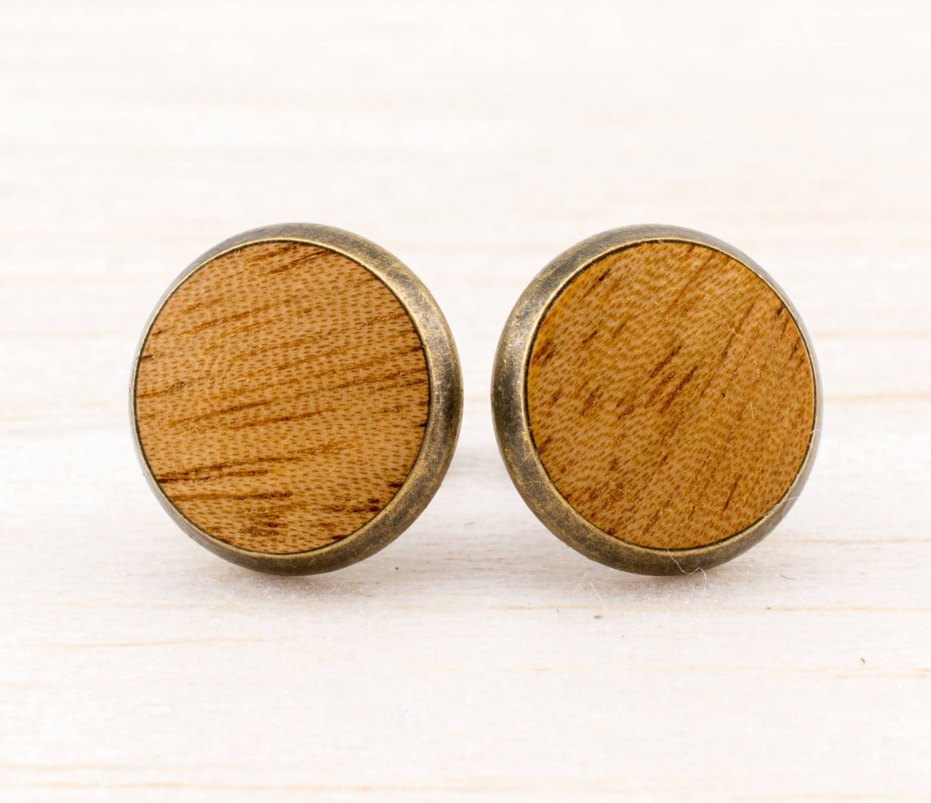 Holzohrstecker Rund Cabochon Ohrringe, Holzohrringe Für Männer Und Frauen, Geschenk Sie, Schlichte Ohrringe Aus Holz, Boho Eco von WildWoodManufaktur