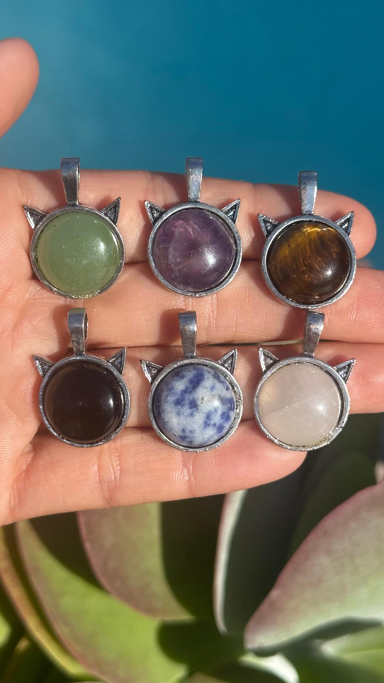 Kristall Katzenkopf Halskette Geschenk Für Katzenliebhaber von WildandFreePeople