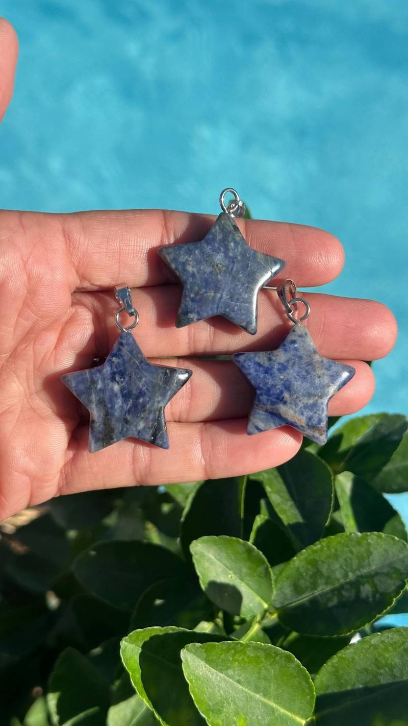 Sodalith Stern Halskette Crystal Healing Anhänger von WildandFreePeople