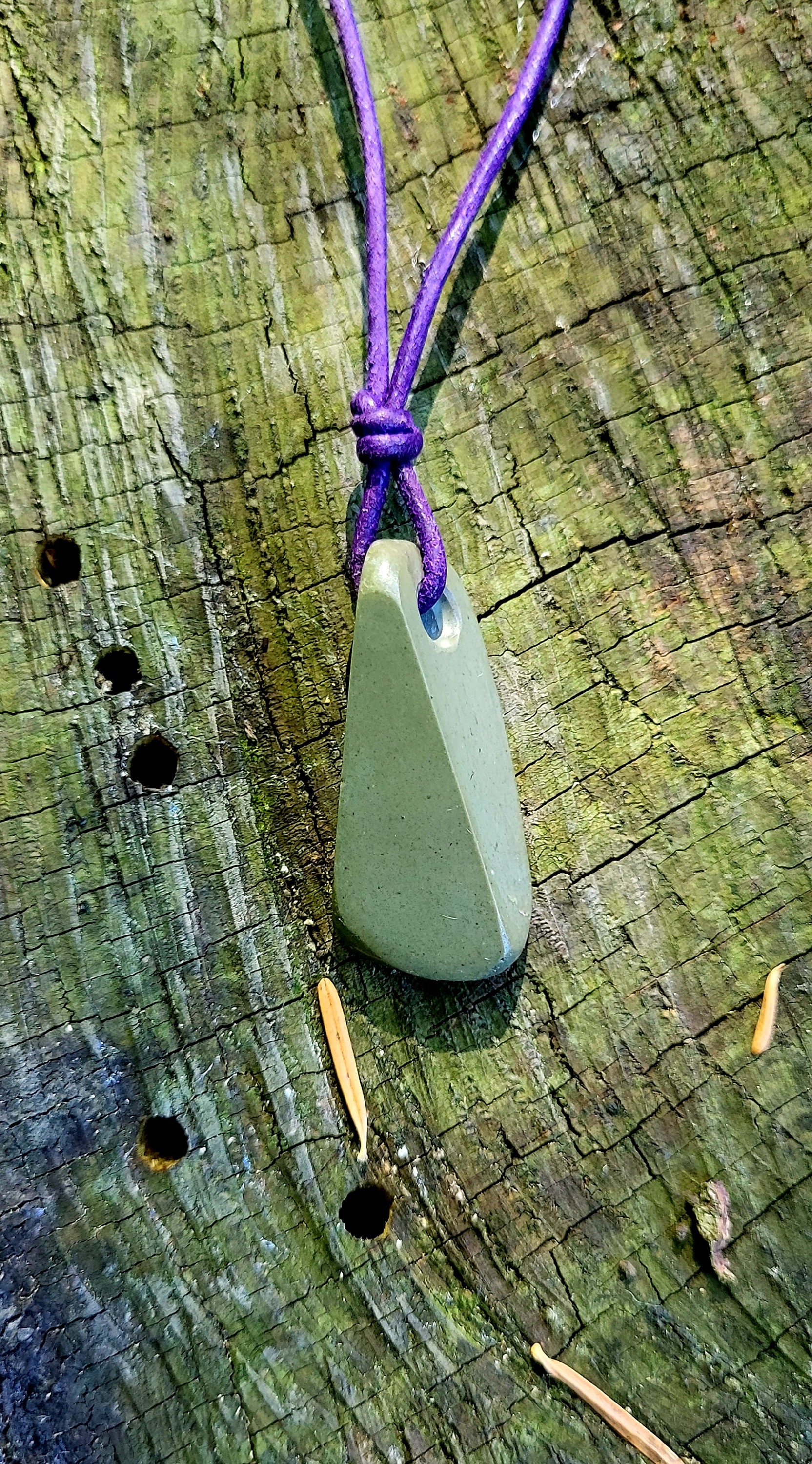 Halskette Mit Steinanhänger Halskette Mit Steinanhänger von Wildcraftz