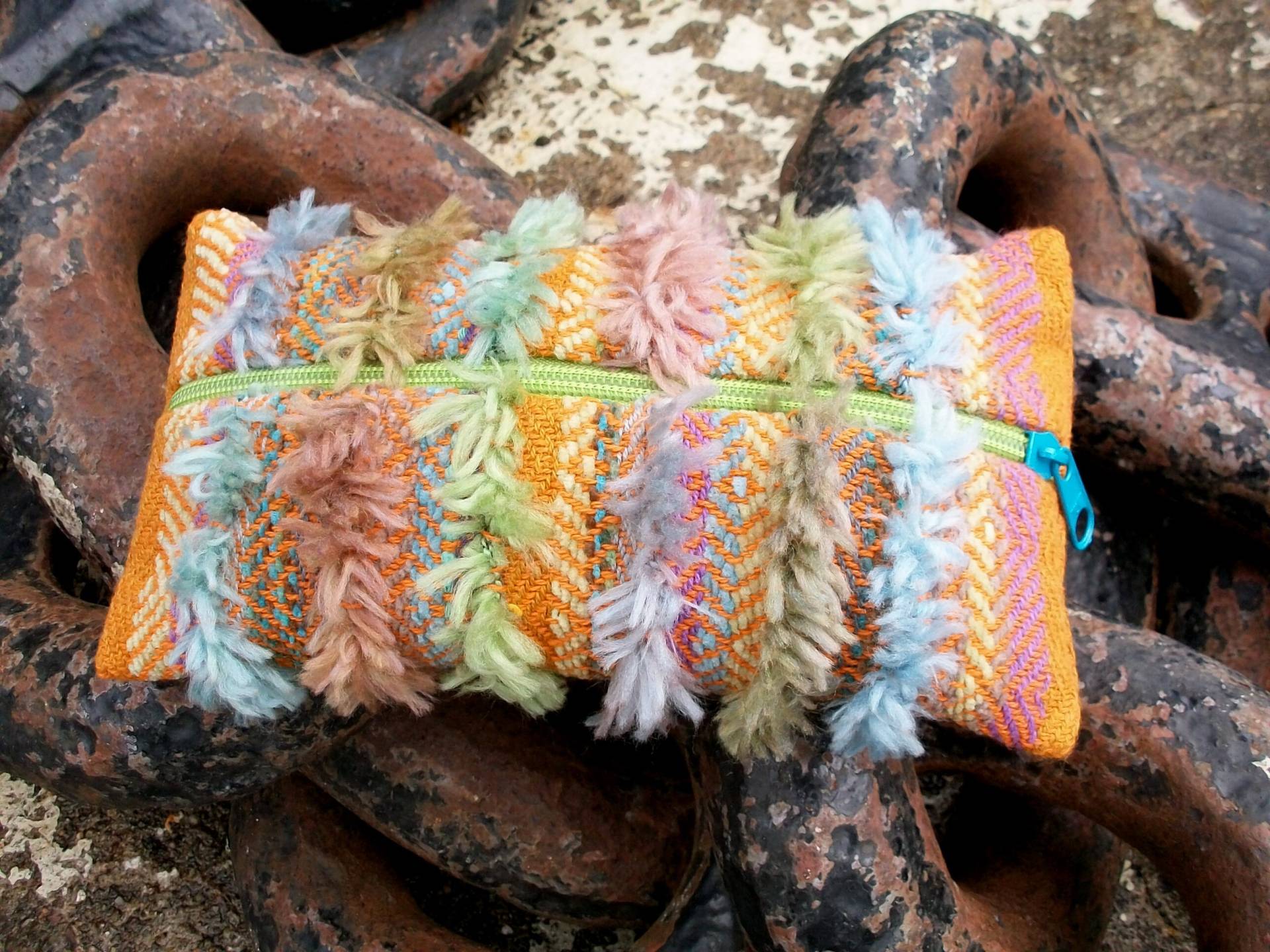 Handgewebtes Mäppchen Für Stifte Und Kleinigkeiten, Orange Violett Türkis Grün Grau Bunt, Fransenorganisieren in Der Handtasche Handgewebtes Mäppchen Für Stifte Und Kleinigkeiten, Orange Violett Türkis Grün Grau Bunt, Fransenorganisieren in Der Handtasche von WildeWebe