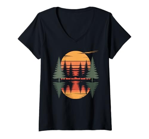 Damen Retro Sunset Pine Forest Reflection Vintage Outdoors T-Shirt mit V-Ausschnitt Damen Retro Sunset Pine Forest Reflection Vintage Outdoors T-Shirt mit V-Ausschnitt von Wilderness Landschaft Abenteuer Nature Hiking