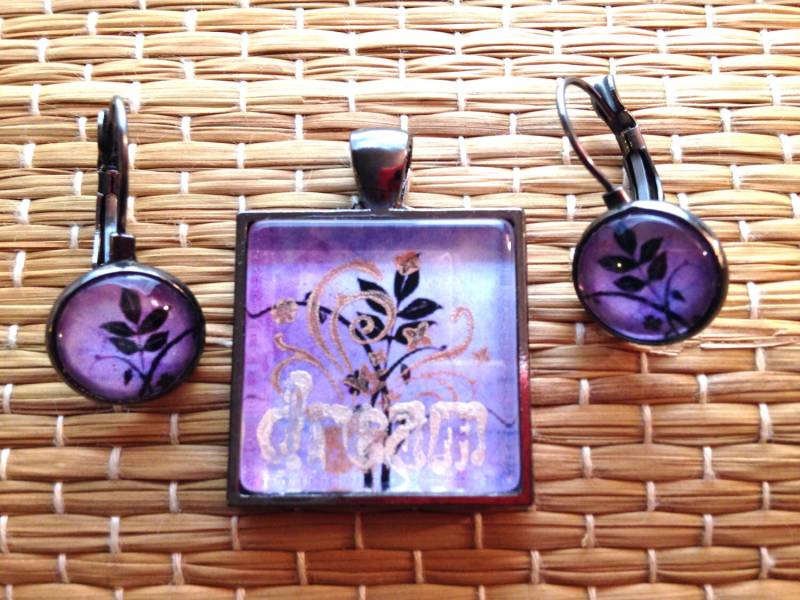 Glasfliesen Anhänger Und Ohrringe Set - Lavender Dream Glasfliesen Anhänger Und Ohrringe Set - Lavender Dream von WildflowerInkBoutiqk