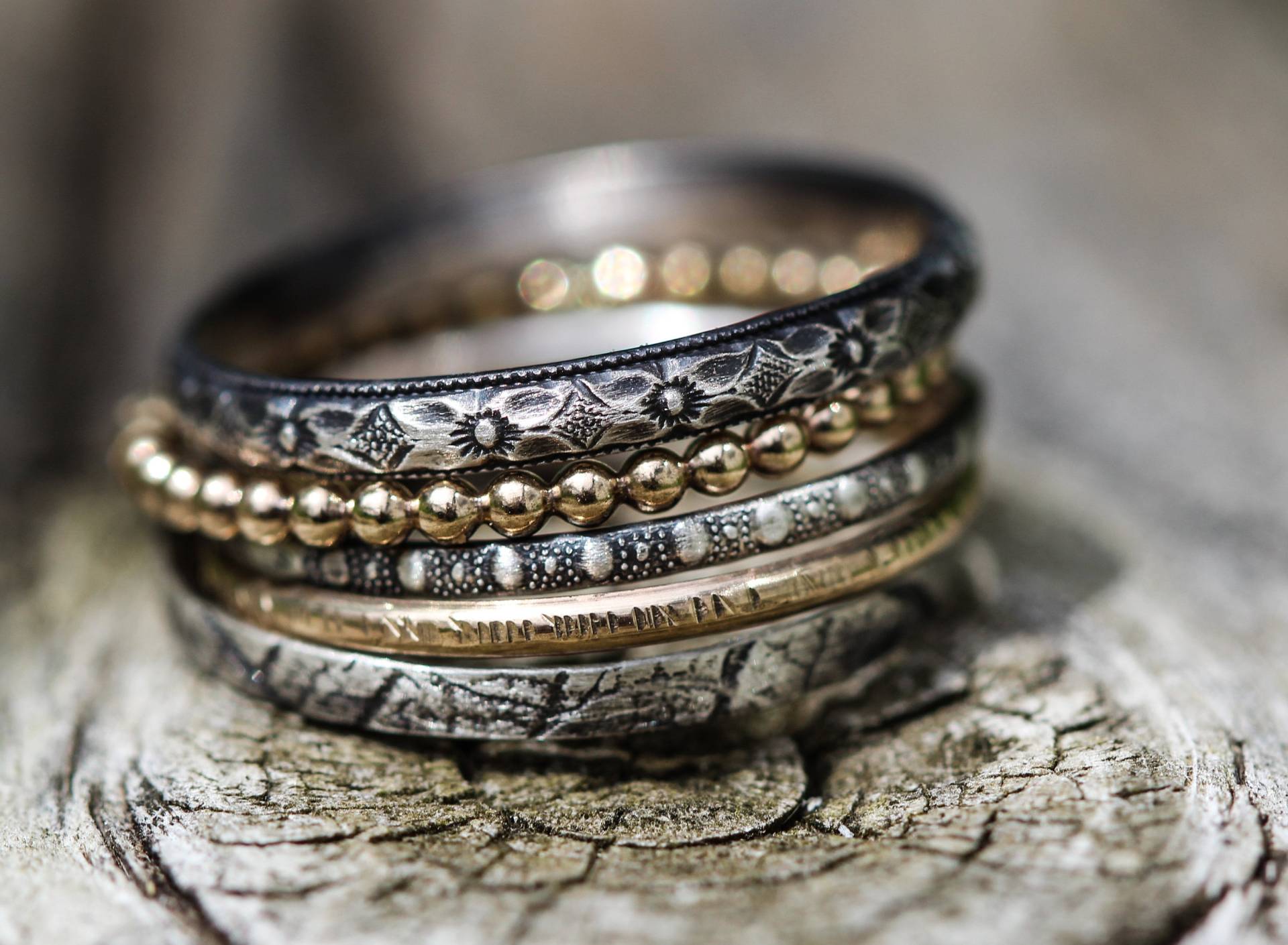 Stapelringe Set Mixed Metal Stackers Massives Sterling Silber 14Kt Gold Filled Jede Größe Stapelringe Set Mixed Metal Stackers Massives Sterling Silber 14Kt Gold Filled Jede Größe von WildflowyrSpirit