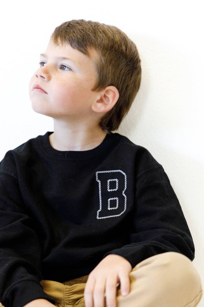 Benutzerdefinierte Initial Kinder Sweatshirt-Diamond Stitch Initial-Kids Monogramm Sweatshirt-Embroidered-Sweatshirt Für Kinder-Personalisierte von Wildsongoods