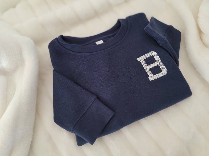 Benutzerdefinierte Initial Kinder Sweatshirt-Kettenstich Initial-Kids Monogramm Sweatshirt-Embroidered-Sweatshirt Für Kinder-Personalisierte von Wildsongoods