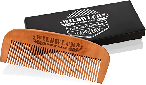 Bartkamm von Wildwuchs Bartpflege - Holz Bart Kamm Männer aus Echtholz im Geschenk Etui für einen natürlichen und gesunden Bartwuchs von Wildwuchs Bartpflege