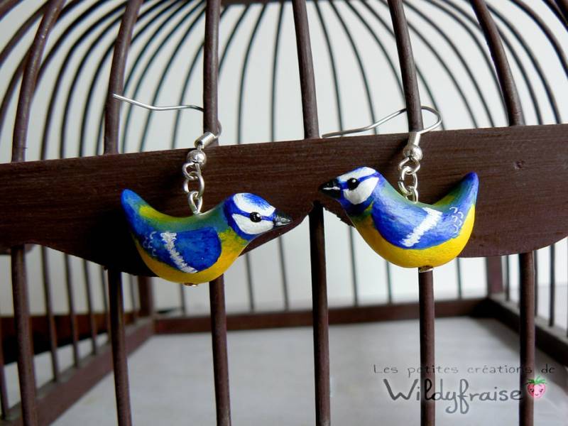 Frühling - Kleine Blaumeisen-Ohrringe Handgefertigt Gartenvogel Ornithologie Naturverbundenheit von Wildyfraise