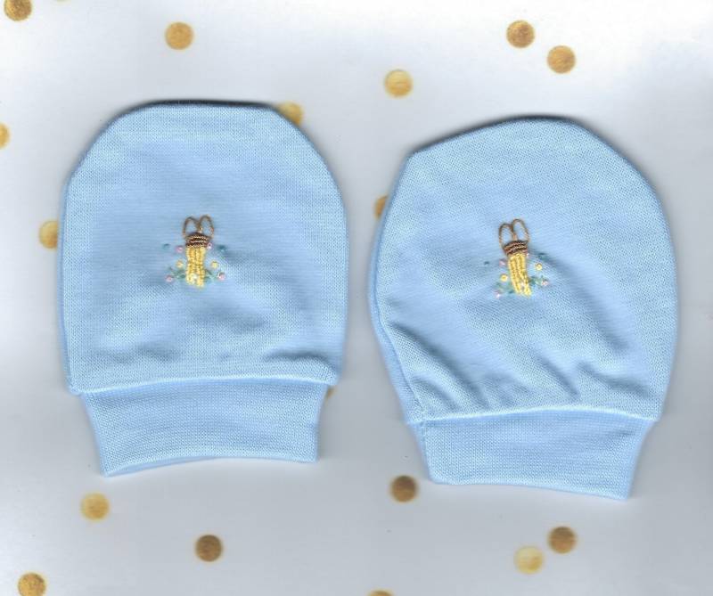 Bestickte Baby Handschuhe, Jungen Waldtiere, Oster Accessoires, Blaue Baby-Dusche-Geschenk, Krankenhaushandschuhe, Jungenkleidung Bestickte Baby Handschuhe, Jungen Waldtiere, Oster Accessoires, Blaue Baby-Dusche-Geschenk, Krankenhaushandschuhe, Jungenkleidung von Wilgaparkcraftcorner