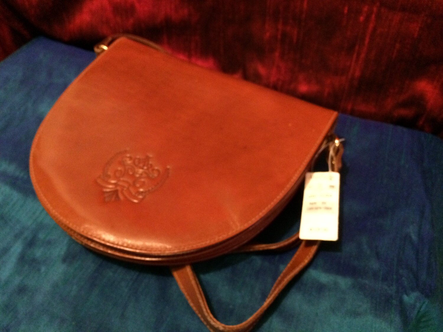 Original 1980 Ann Taylor Vintage Antike Ledertasche. Neu, Nie Verwendet Original 1980 Ann Taylor Vintage Antike Ledertasche. Neu, Nie Verwendet von WillYouAddToTheStory