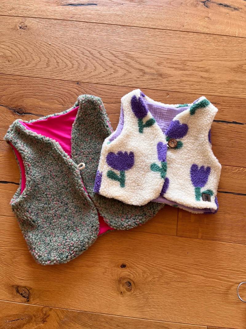 Teddyweste Gemustert Weste Pink , Flieder Teddy Sherpaweste, Kuschelweste, Leo, Leoweste von WilliHasenaeht