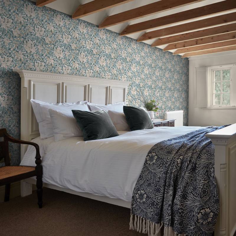 WILLIAM MORRIS AT HOME Vliestapete "Honeysuckle Dusk" Motiv glatt Design Tapeten von William Morris At Home