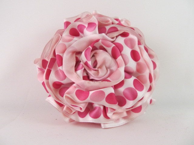 Multifunktionsleiste Rose Pin-Haar Clip Brosche Satin Pink Polka Dot-Pink Und Weiß Multifunktionsleiste Rose Pin-Haar Clip Brosche Satin Pink Polka Dot-Pink Und Weiß von WilliamsonWears