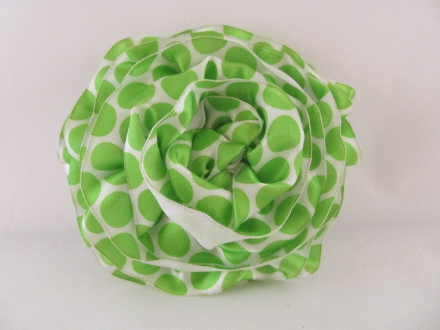 Multifunktionsleiste Rose Pin-Hair Clip-Brosche-Lime Green-White-Pünktchen von WilliamsonWears