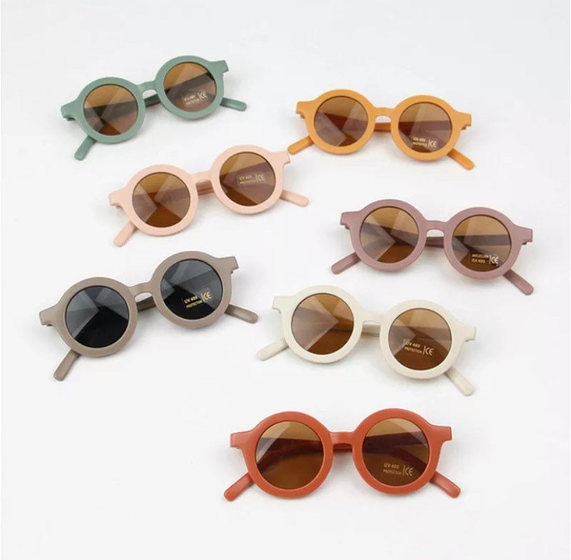 Kinder Sonnenbrille 0-7 Jahre Alt - Verschiedene Farben von WillowByKrystal