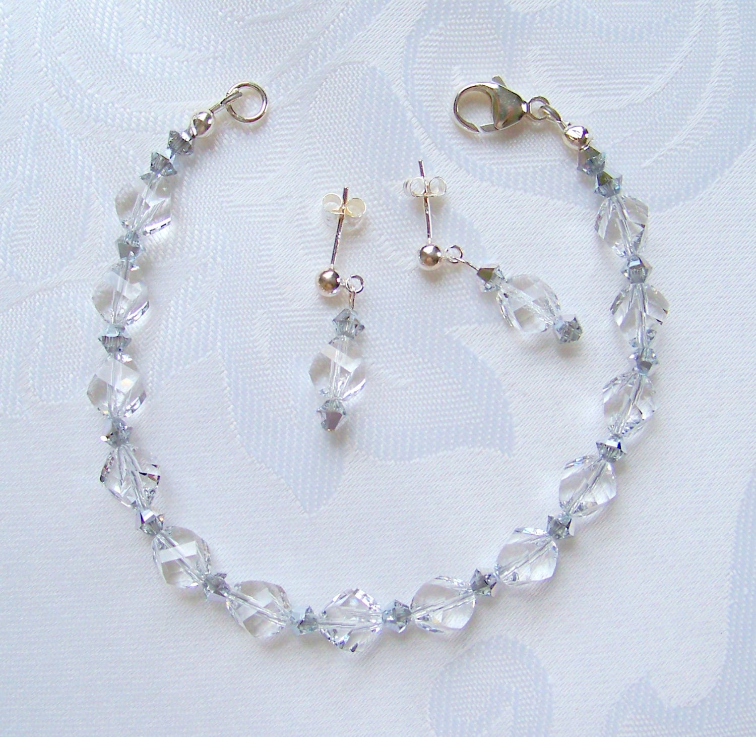 Kristall-Armband-Klare Kristallperlen-Kristall Swarovski-Kristall Sterling Silber Verschluss Kristall-Armband-Klare Kristallperlen-Kristall Swarovski-Kristall Sterling Silber Verschluss von WillowLakeJewellery