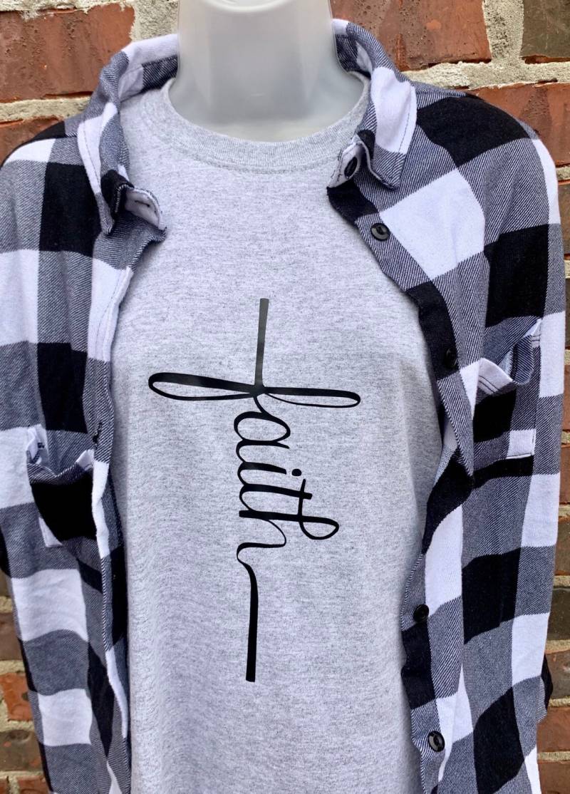 Glaube Kreuz T-Shirt von WillowRiverRanch