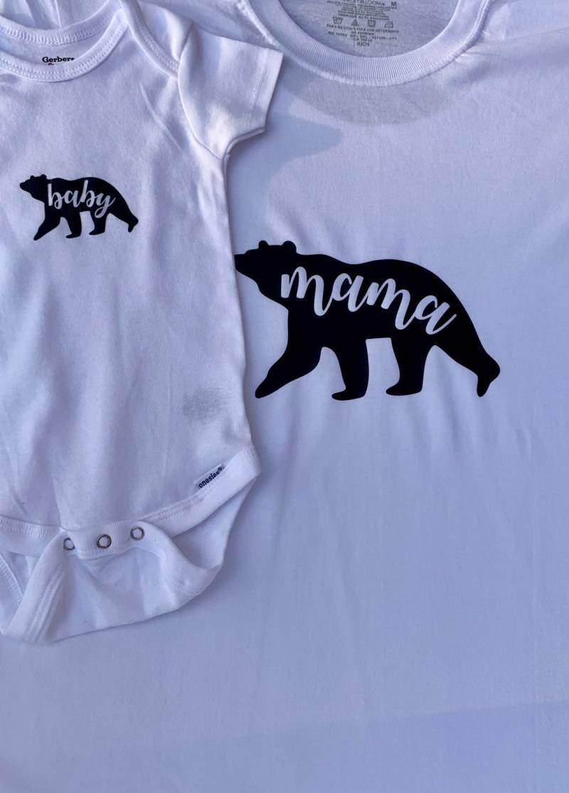 Mama Bär Baby Tshirt Und Onesie von WillowRiverRanch